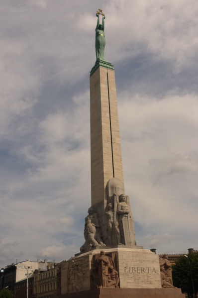 Datei:Alsztyna-Freiheitsdenkmal.JPG