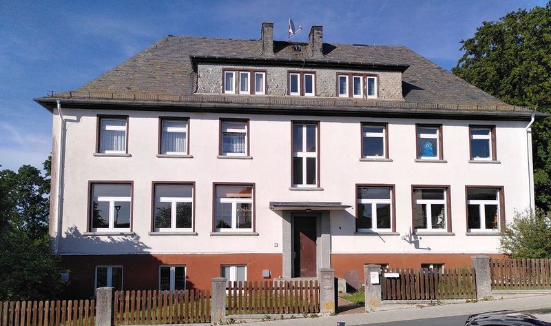 Datei:Schule Underbergen.jpg